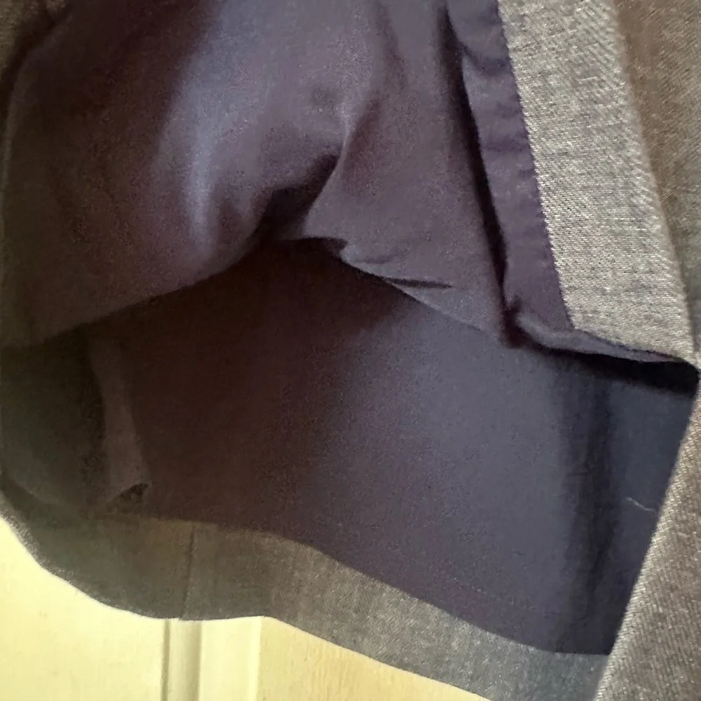 Like new Express‎ Blue Linen Pencil Skirt. Size 10.